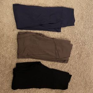 3 pairs of aerie leggings, size medium